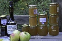 Apple-jam-wall_pots-with-Calvados-bottle-2018_detail-right_photo-M-Dahlin